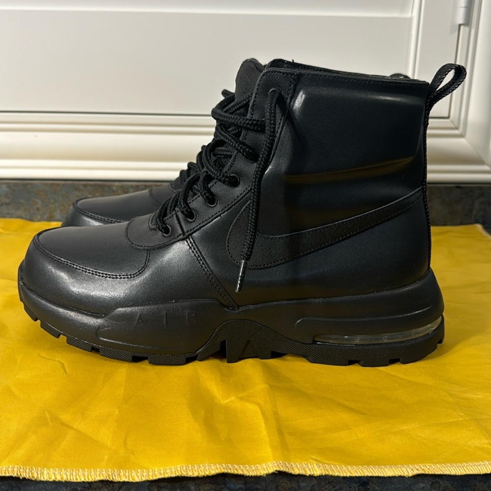 Nike boots